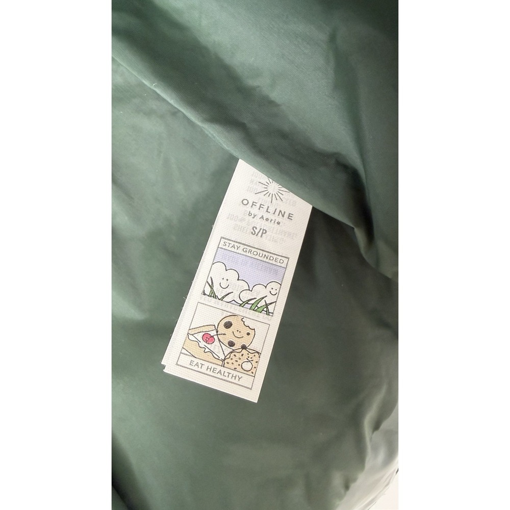 Offline By Aerie Green Shiny Glossy Puffer Vest Size XL Zip & Snap W/Pockets - Picture 10 of 12